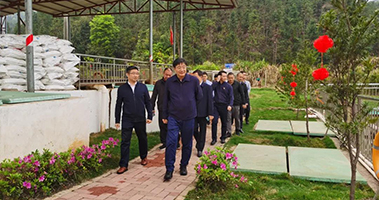 贛州市委常委、常務副市長高世文一行先后到挺進環(huán)保定南馬山逕、龍南黃沙稀土尾水項目調(diào)研